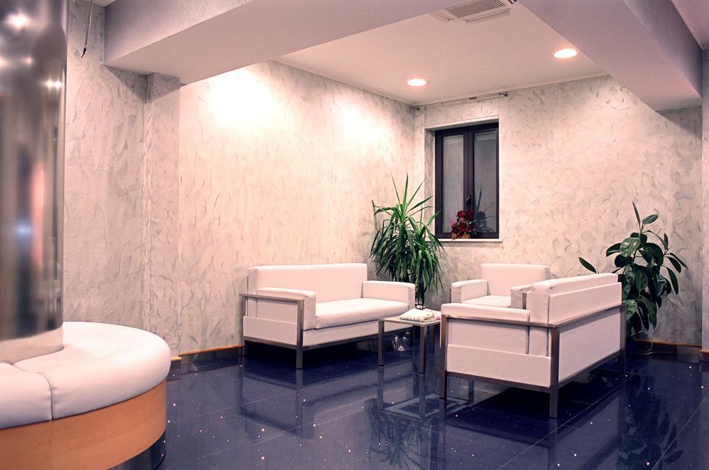 Italia Hotel Carmagnole