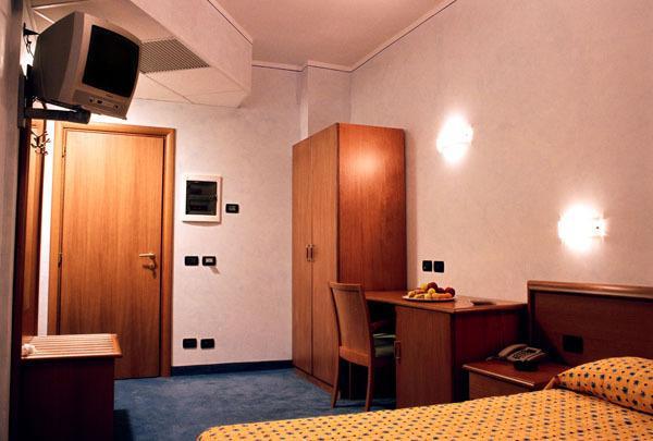 Hotel Italia Carmagnole